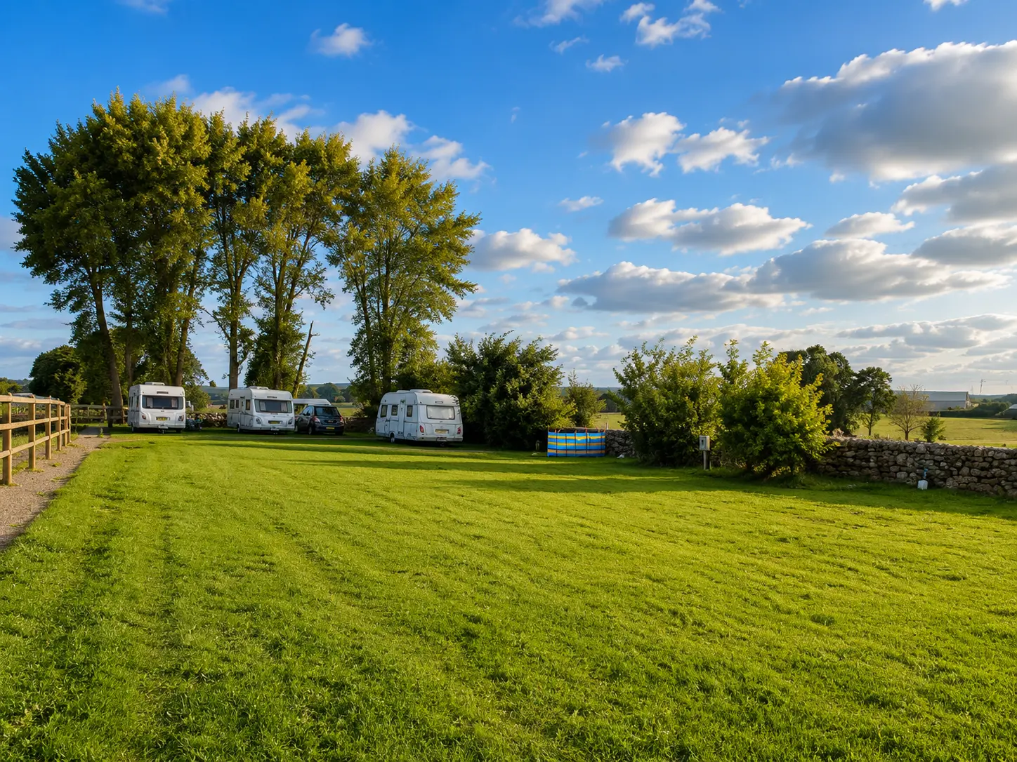 Wide view of the caravan site at Collierhall Farm